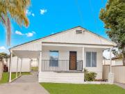 Stylish 3 Bedroom Home in a Prime Parkside Location