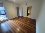 Stylish 3 Bedroom Townhouse in Prime Lalor Location
