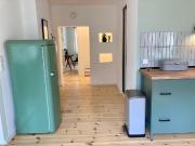 Stylish 3 room retreat with sunny balcony in Prenzlauer...
