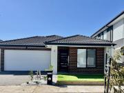 Stylish 4 bedroom Tarneit home with open plan living, a...