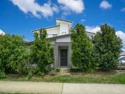 Stylish and Modern Townhouse
