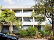 Stylish and serene with inner city ease Stylish and serene with inner city ease