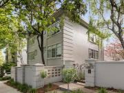 Stylish Apartment in a Premium South Yarra Setting