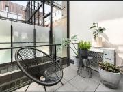 Stylish Apartment in the Heart of Urban Life!