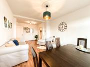 Stylish apartment with 2 bedrooms & balcony