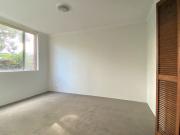 Stylish Apartment with City Convenience in the Heart of...