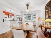 Stylish Art Deco Apartment close to city centre,...