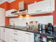 Stylish Art Deco Apartment close to city centre,...