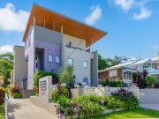 Stylish Beachside Apartment in the Heart of Coolangatta