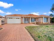 Stylish Brick & Tile 4x2 Secure, Central & Set to Impress