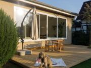 Stylish bungalow between forest and water