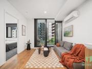 Stylish CBD Apartment with Spectacular Views