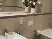 Stylish & central located flat with backyard garden,...