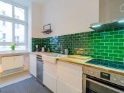 Stylish charming flat full of Art next to Treptower... Stylish charming flat full of Art next to Treptower...