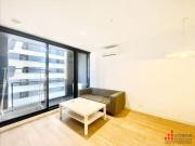 Stylish City Living 1 Bedroom Apartment in Melbourne