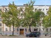 Stylish City Oasis – Modern 2 Room Apartment with...