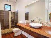 Stylish Coastal Living Fully Furnished Beach House