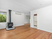 Stylish Coastal Living with Space and Comfort