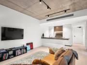 Stylish Collingwood Living in a Prime Location