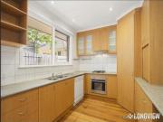 Stylish & Convenient 2 Bedroom Unit in Prime Balwyn...