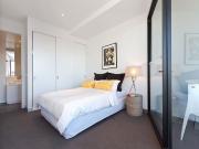 Stylish & Convenient – just love it!