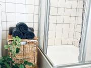Stylish & Cozy Apartment direct in the city complete...