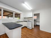 Stylish Family Home in the Heart of Glen Waverley School...