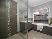 Stylish Family Home in the Heart of Quarters Estate,...