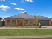 PRICE REDUCED: Stylish Family Living