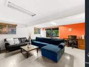 Stylish Family Living on a Generous 926mÂ² Block