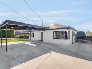 Stylish Family Retreat Offers Exceptional Lifestyle