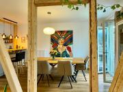 Stylish, fully furnished and fully equipped maisonette...