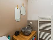 Stylish fully furnished apartment in a well kept old...