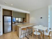 Fully Furnished Apartment in Prime Hawthorn Location