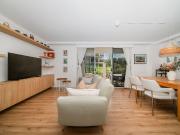 Stylish Fully Furnished Garden Level Apartment with...