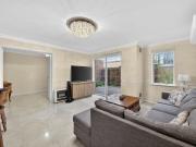 Stylish Furnished 3x2 Apartment with Resort Style Facilities