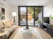 Stylish Garden Apartment in Boutique Elwood Setting