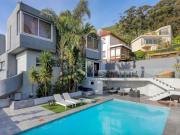 Stylish home high on the slopes of the Atlantic Seaboard...