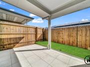 Stylish home in the heart of Park Ridge!