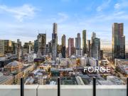 Stylish Inner City 2 Bedroom Apartment in Melbourne CBD