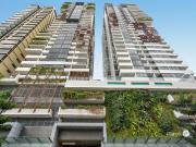 Stylish Inner City Apartment with Outstanding Outlook &...