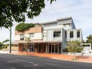 Stylish, Light Filled Apartment in ideal location