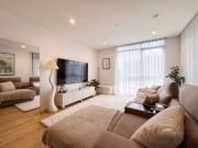 Stylish, Light Filled Apartment Living!