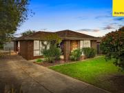 Stylish Living with Side Access in Prime Location