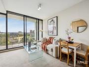 Stylish living with views in the heart of South Yarra