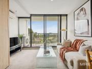 Stylish living with views in the heart of South Yarra