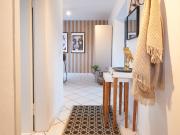 Stylish! Lovingly furnished top floor maisonette...