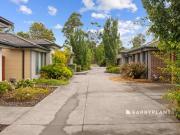 Stylish Low Maintenance Living Near Bellbird Park