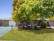 Stylish Lowset Brick Family Home Move in Ready with...