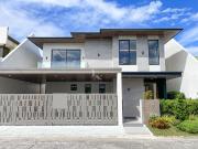 Stylish Modern Contemporary House and Lot For Sale in BF...